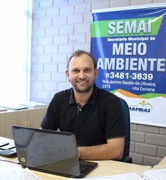 Coleta seletiva é realizada em 100% das vilas de Amambai Secretário de Meio Ambiente, Luciney Bampi / Foto: Moreira Produções