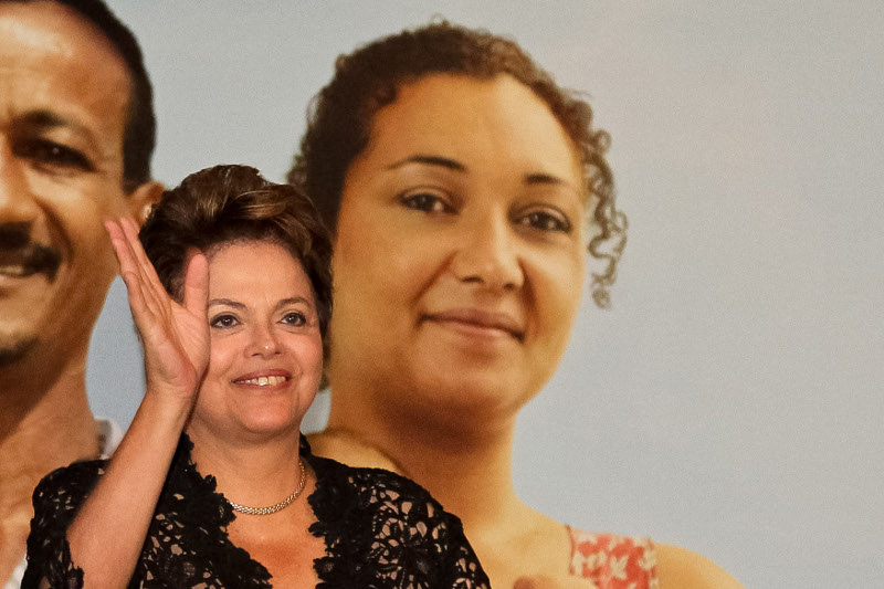 Dilma está certa de que novos investimentos vão melhorar vida nos municípios Dilma está certa de que novos investimentos vão melhorar vida nos municípios