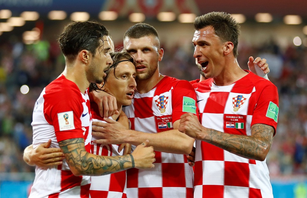 Croácia passa pela Inglaterra e decide a Copa com a França