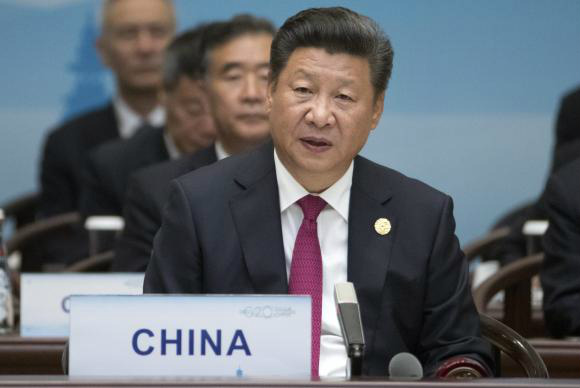 Presidente chinês diz que G20 deve evitar protecionismo e estimular o comércio Xi Jinping disse que é preciso continuar promovendo a simplificação e a liberalização do comércio e do investimentoAgência Lusa/EPA/Mark Schiefelbein/Direitos Reservados