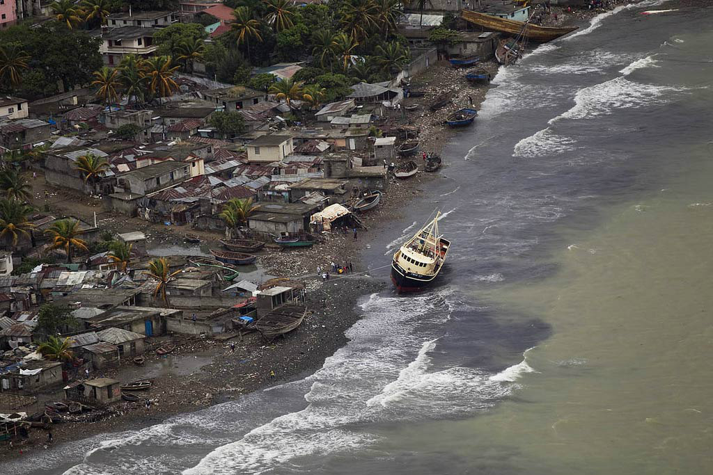 ONU preocupada com os milhares de haitianos que deixam seu país