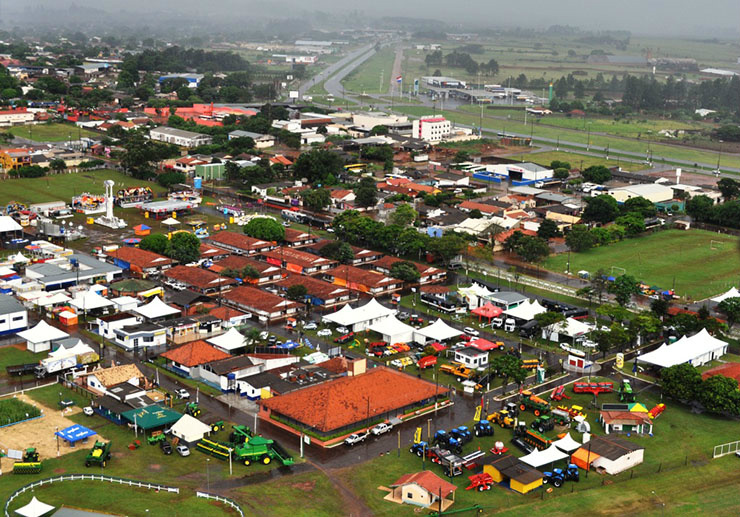 Exporã 2015 deve receber mais de 100 mil pessoas Exporã 2015 deve receber mais de 100 mil pessoas