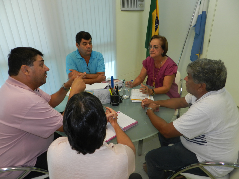Fetems e SED definem a publicação do edital para o concurso do magistério Fetems e SED definem a publicação do edital para o concurso do magistério