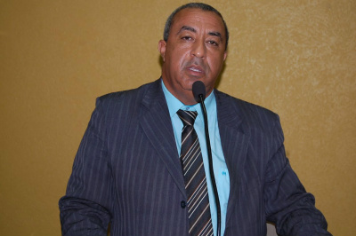 Vereador solicita a aquisição de um novo aparelho de eletrocardiograma Vereador Carlinhos solicita um novo aparelho de eletrocardiograma para o atendimento no Posto de Saúde Central / Foto: Assessoria