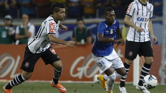 Corinthians derruba o líder Cruzeiro no Mineirão