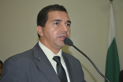 Vereador Chico Ratier solicita recursos para esporte e educação, em Amambai Vereador de Amambai, Chico Ratier (PEN), autor do pedido de recursos / Foto: Moreira Produções
