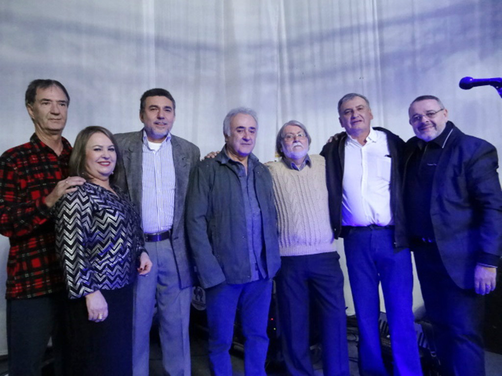 E/D: João Celson Brum, Adalgisa Brum, José Ramão Mariano, Cleber Brum, Joel Batista, Victor Delgado e Miguel Zaim.