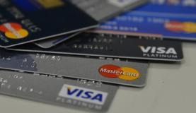 BC lança campanha para uso consciente do cartão de crédito Foco da campanha são as classes D e E, que têm mais dificuldade para pagar em dia a fatura do cartãode crédito
