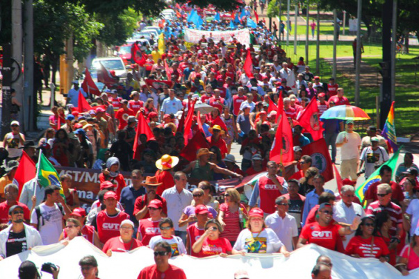 Trabalhadores e trabalhadoras ocupam as ruas de Campo Grande Policia confirma a presença de mais de 10 mil trabalhadores e trabalhadoras de Campo Grande e região do estado do Mato Grosso do Sul / Foto: Divulgação