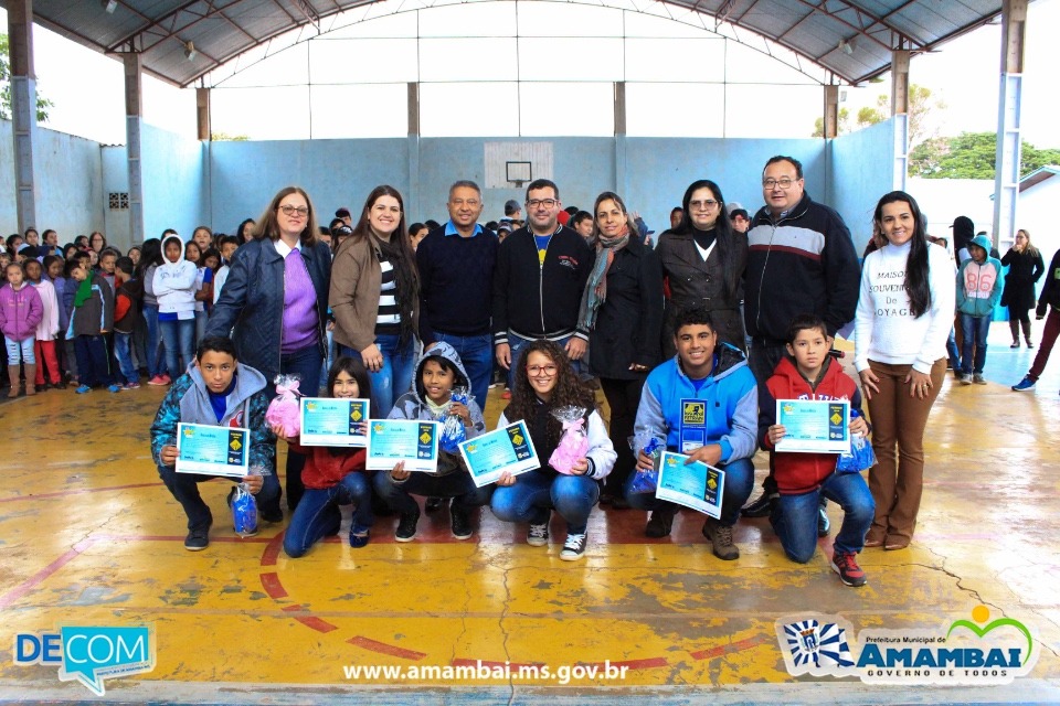 Alunos da Escola Municipal Julio Manvailer conquistam 2º lugar no Fetran Fotos: Decom