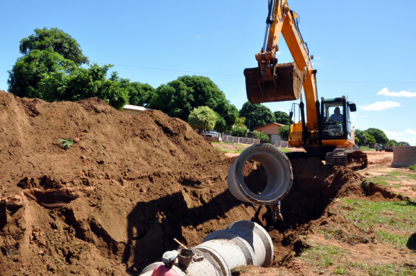 Prefeitura iniciou obras de drenagem nas Vilas  Cassiano Marcelo, Cristina e Doriane