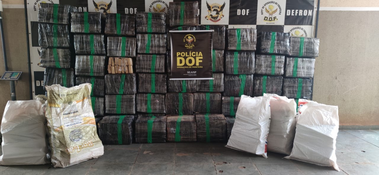 Camionete carregada com mais de uma tonelada de maconha foi recuperada pelo DOF Foto: Divulgação