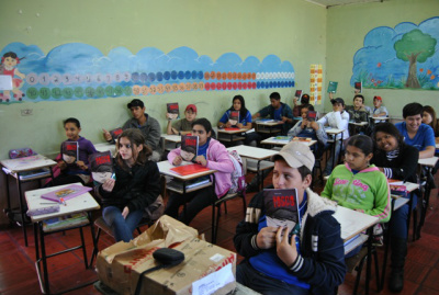 Aulas das redes estadual e municipal de Amambai começam dia 13 Alunos da Escola Estadual Cel. Felipe de Brum também iniciam as aulas dia 13 de fevereiro.