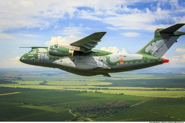  40 militares que exercem funções específicas nas aeronaves da FAB e uma tropa feminina com 60 militares profissionais de diversas áreas também se apresentarão durante o desfileFoto: Força Aérea Brasleira/divulgação