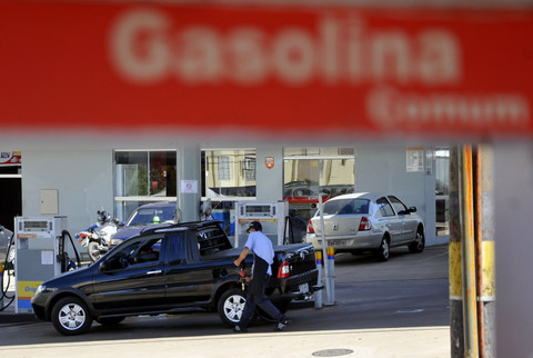 Em vinte dias, gasolina sobe 8,5% em MS Em vinte dias, gasolina sobe 8,5% em MS