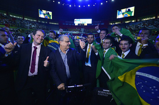 Equipe brasileira comemorou a conquista história da educação profissional e tecnológica do país. / foto: José Paulo Lacerda