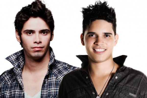 Dupla Max Moura e Cristiano pela primeira vez em Amambai.