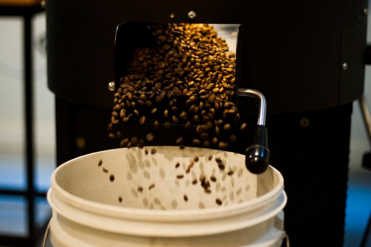 Cafés especiais ampliam mercado dentro e fora do Brasil Preparo de café especial agrega valor ao produto - Marcello Casal Jr / Agência Brasil
