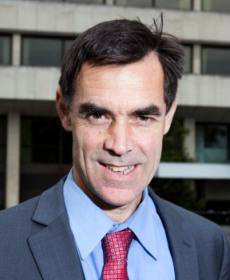 Para brasilianistas europeus, ainda não há elementos para impeachment de Dilma O professor Anthony Pereira