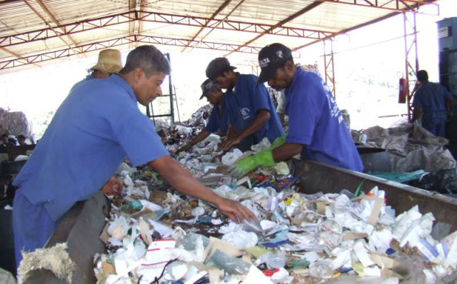 ara participar deste e de outros processos seletivos semelhantes, é preciso que as associações ou cooperativas sejam formadas exclusivamente por trabalhadores que tenham a catação como única fonte de renda / Foto: Divulgação