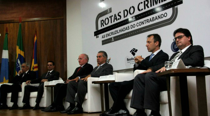 Especialistas discutem combate ao contrabando