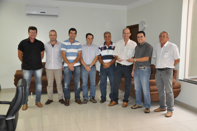 Produtores fazem reivindicações ao prefeito Foto: Sílvio Ferreira