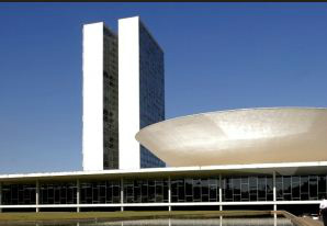 Senado elege hoje novo presidente para o biênio 2013/2014 Senado elege hoje novo presidente para o biênio 2013/2014
