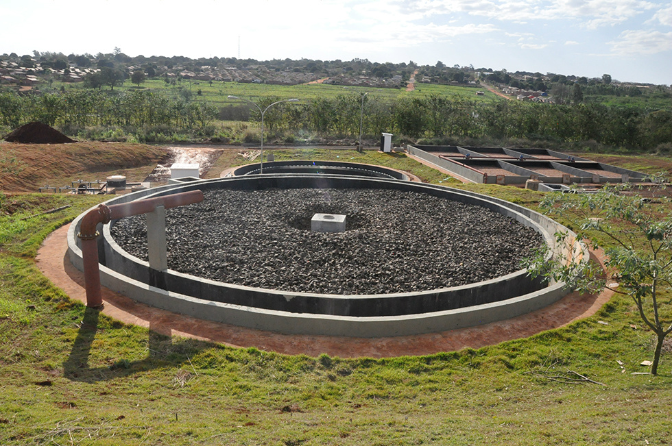 Em Amambai, estação de tratamento de esgoto está sendo concluída A estação de esgoto tem previsão para ser inaugurada em dezembro deste ano / Foto: Decom
