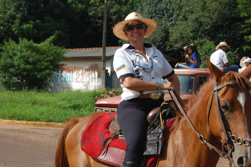 2ª Cavalgada Feminina do CTG Sentinela de Amambai Vera Goulart, uma das organizadoras da cavalgada e grande incentivadora do evento.