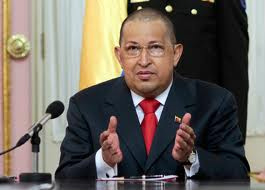 Chávez vai novamente a Cuba e diz que câncer fez nascer um novo homem