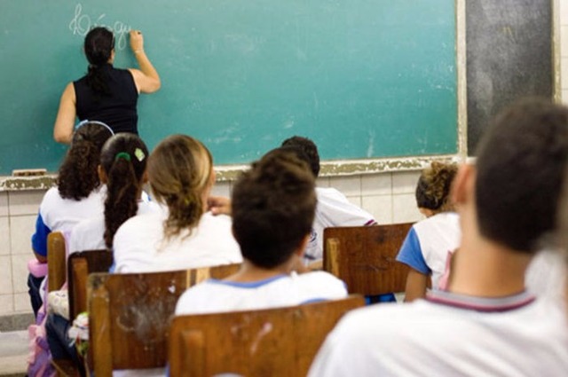 Objetivo é melhorar aprendizagem em matemática e língua portuguesa  