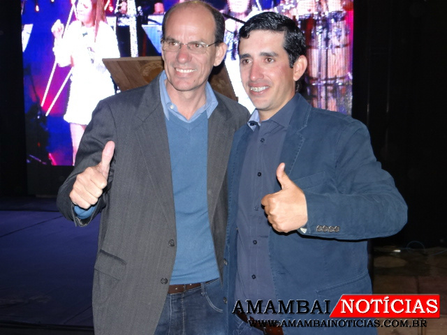 O prefeito de Amambai, Sérgio Barbosa, e o presidente do Sindicato Rural de Amambai, Ronan Nunes da Silva.