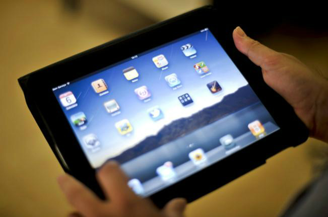 Tablets chegarão às escolas públicas por professores