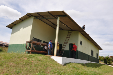 Sede da Associação de Moradores da Vila Jussara recebe reformas A sede da associação de moradores da Vila Jussara está passando por reformas. (Foto: Felipe Schinaider)