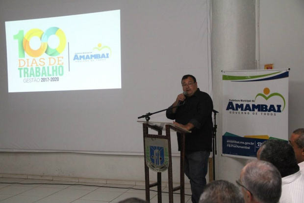 Prefeitura de Amambai presta contas a população dos 100 dias de trabalho Dr. Bandeira falou sobre os 100 dias da sua administração em Amambai / Foto: Assessoria