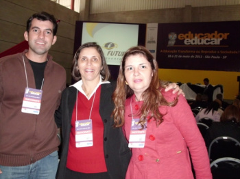 Celq participa de Congresso Internacional de Educação em SP Christiano Bortolotto, Maria Helena Barbosa e Ane Scalon de Carvalho.
