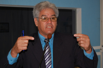 Vereadores de Amambai aprovam emendas no orçamento 2011 Presidente do Legislativo em 2011, vereador Osvaldo Machado Franco (PR), Coconho.
