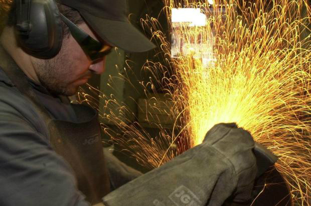 IBGE informa que houve queda na atividade industrial em maio IBGE informa que houve queda na atividade industrial em maio