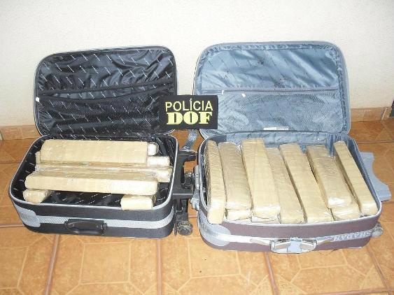 DOF apreende maconha em ônibus