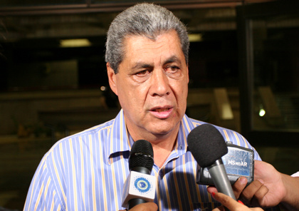 Em Dourados, André participa de inauguração de agência do Banco do Brasil e na Capital entrega 89 casas