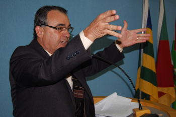 Vereador Prego quer informações sobre aplicação do Programa Bolsa Familia no municipioFoto: Moreira Produções 