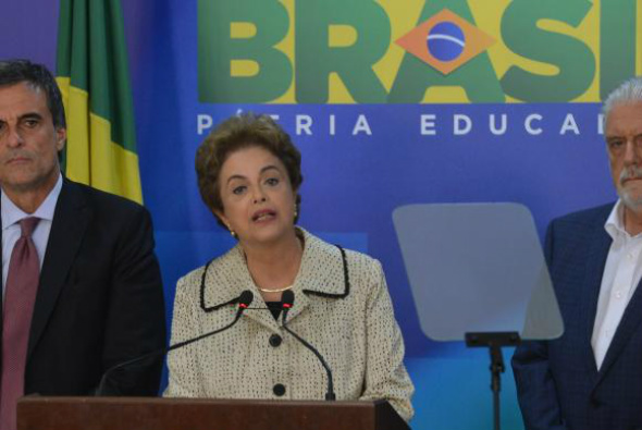 A presidenta se disse inconformada com a condução coercitiva do ex-presidente Lula para depor e indignada como  vazamento  do  suposto  acordo  de  delação  premiado  de  Delcídio  Amaral / Foto:  Valter Campanato/Agência Brasil