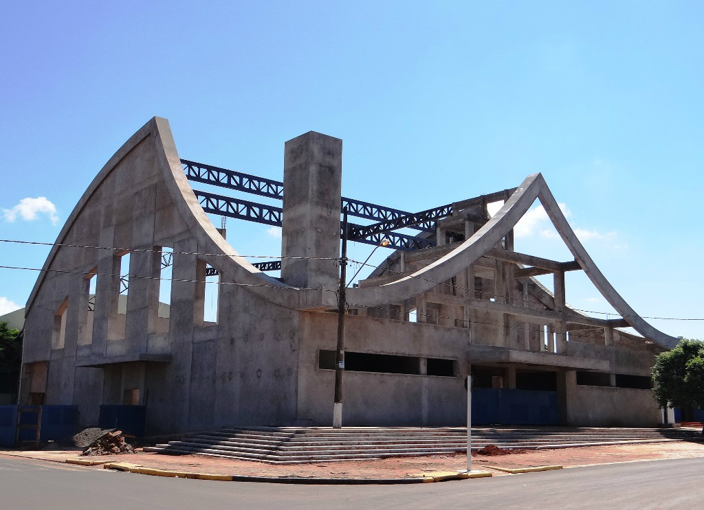 Festa da padroeira de Amambai acontece neste final de semana, dias 24 e 25 Festa objetiva arrecadar recursos para continuação da obra de reconstrução da Igreja Matriz.