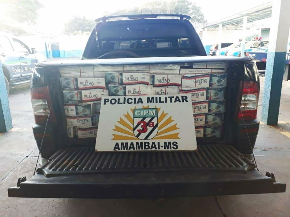 Polícia Militar de Amambai apreende 700 pacotes de cigarros contrabandeados No veículo estavam 700 pacotes de cigarro contrabandeados / Foto: 3ªCIPM