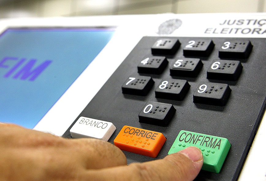 Justiça Eleitoral abre habilitação para voto em trânsito
