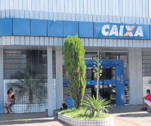 Em MS, mais de 21 mil pessoas ainda podem sacar PIS/Pasep Recursos estão disponíveis na Caixa e Banco do Brasil e podem ser sacados até dezembro - Bruno Henrique / Correio do Estado