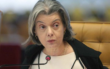 Nota de Carmen Lúcia: papel da justiça eleitoral é cumprir o que o Congresso pedir 