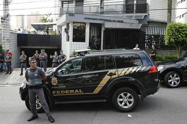 Para brasilianista a operação da polícia da casa de Lula marca a 'fase mais séria da Lava Jato'