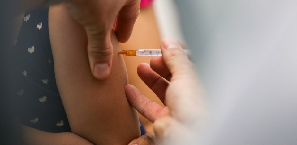 Mais de 90% do público-alvo é imunizado contra a gripe