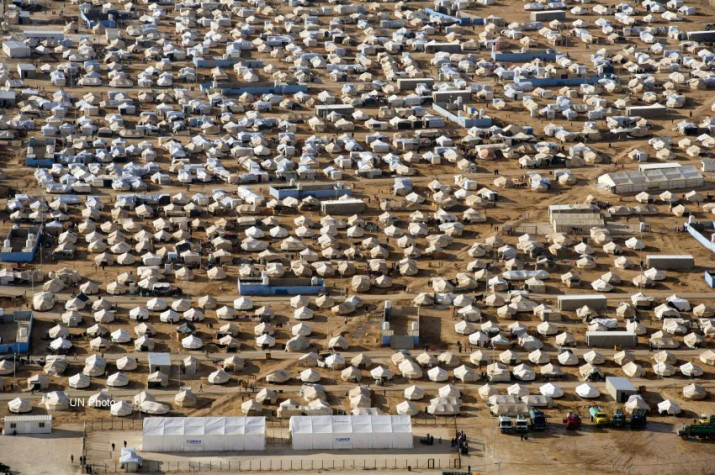 Mês da Mulher: Oito motivos para ser feminista Creative Commons - CC BY 3.0 - Mafraq – Jordânia – Vista de campo de refugiados Za’atri na Jordânia que vem abrigando centenas de milhares de síriosUN Photo/Mark Garten